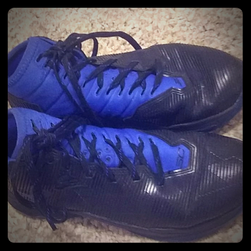 Adedas shoos